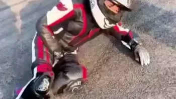 没有弹性缓冲区，钢铁碰骨头，那就难受了，别干碎了