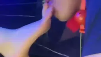 KTV公主调教-非主流精神小妹调教男奴-狗子带着口塞只能闻到主人高贵的味道-想舔舔不到的样子真可爱-口水羞辱吐一脸-喝主人的圣水