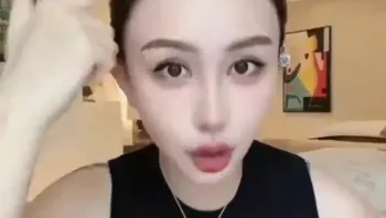 美女说得太多了，看来她是真会啊，应该照顾过不少的男人了，才练得如此之会