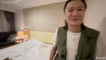 「恩凯Enkai」FO全球特别嫖娼企划_害羞纹身小只马潮妹边挨操边揉阴蒂