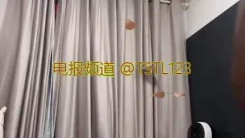 国产sm女王暴力调教 掐脖 窒息 黑丝 脚 插嘴 骑马 踢裆！黄金圣水洗礼