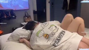 印象足拍 65期 这一次终于要操了，极品学生妹，乖巧听话，手足口小穴全部享用